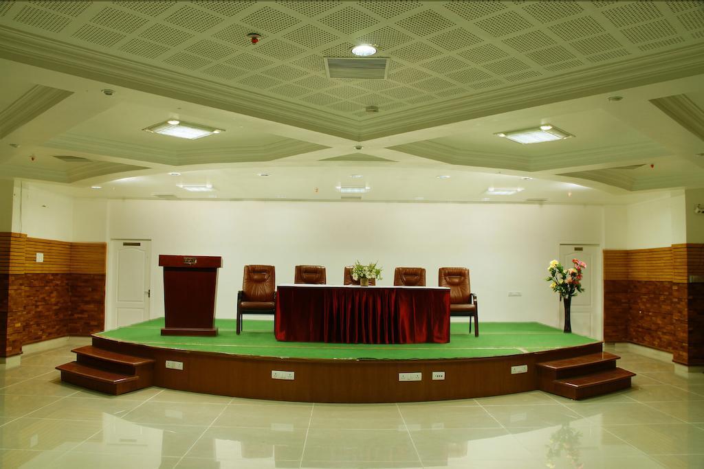 Hotel Dsf Grand Plaza Tuticorin Ngoại thất bức ảnh